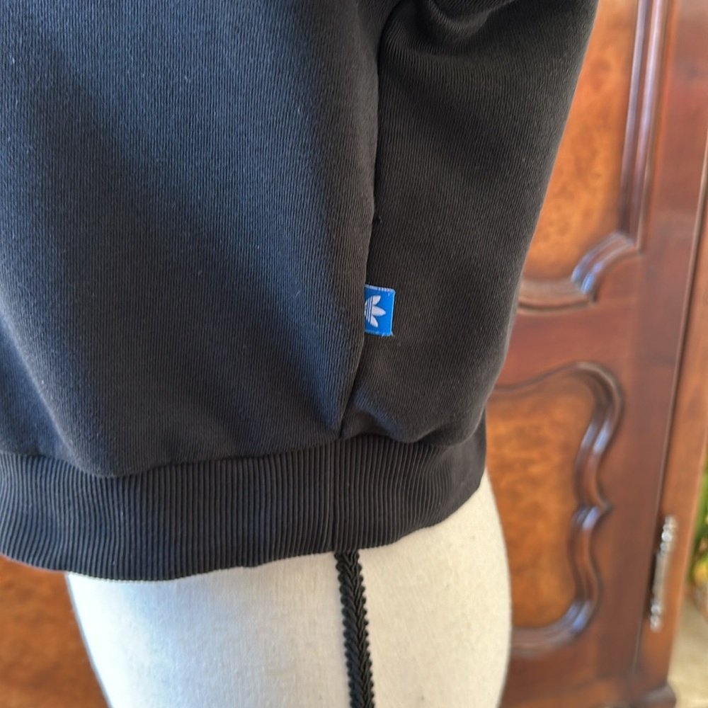 Adidas Trefoil Cropped Hoodie - Picture 14 of 16